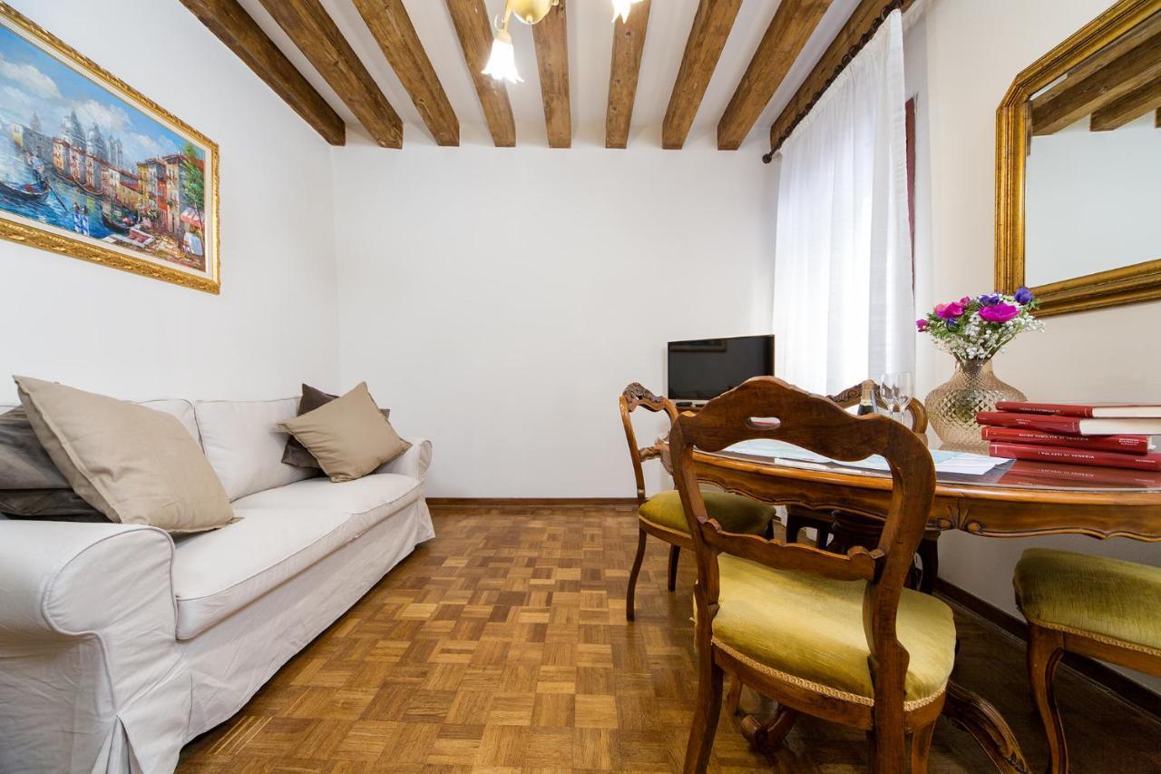 At 2 Minutes From San Marco Square Apartman Velence Kültér fotó